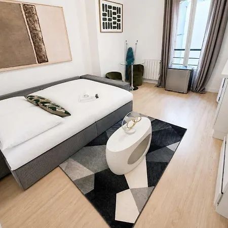 Cosy 18eme Proche Metro Διαμέρισμα *